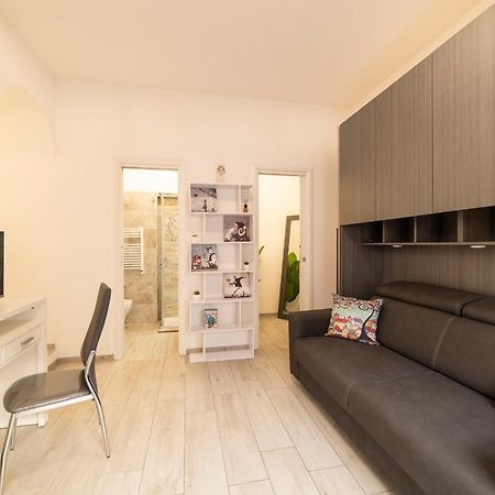 Smart Home - Trilocale Con Parcheggio Privato Roma Exterior foto